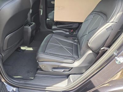 2027 Kia Telluride Hybrid — photo 17 view