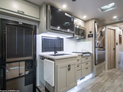 2026 Dynamax Corp Isata 6 Series - Photo 15