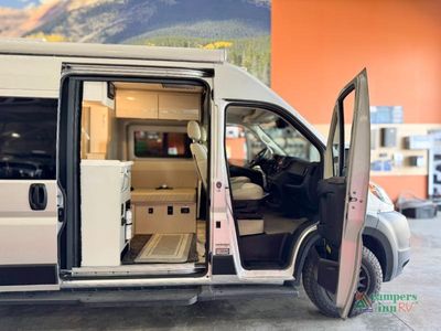 2024 Thor Motor Coach Tellaro - Photo 8