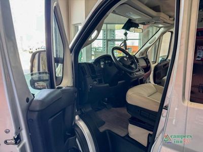 2024 Thor Motor Coach Tellaro - Photo 11