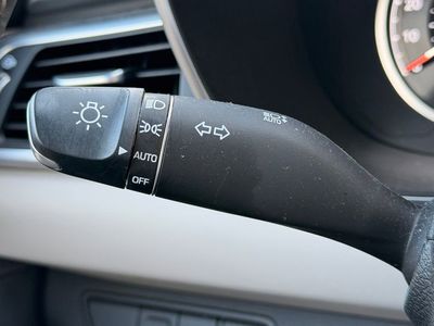 2023 Genesis G70 2.0T — photo 33 view