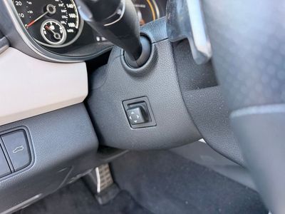 2023 Genesis G70 2.0T — photo 22 view