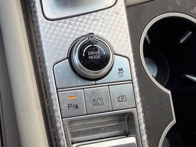 2023 Genesis G70 2.0T — photo 27 view