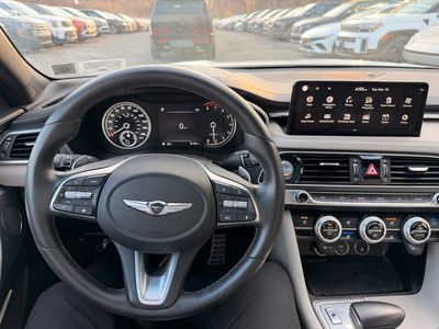2023 Genesis G70 2.0T — photo 12 view