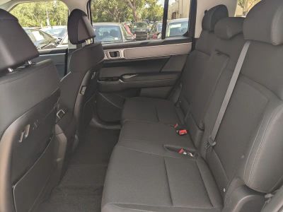 2026 Hyundai SANTA FE HYBRID — photo 15 view