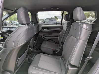 2026 Jeep Grand Cherokee L — photo 13 view