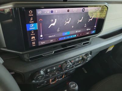 2026 Jeep Wrangler — photo 29 view