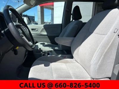2020 Toyota Sienna - Photo 30