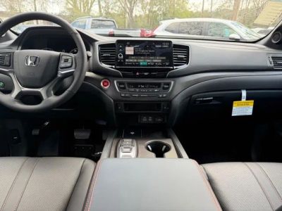 2026 Honda Ridgeline — photo 8 view