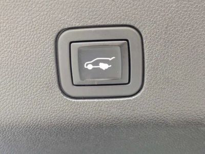 2021 Chevrolet Suburban — photo 13 view