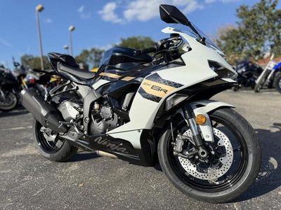 2026 Kawasaki Ninja ZX-6R - Photo 1