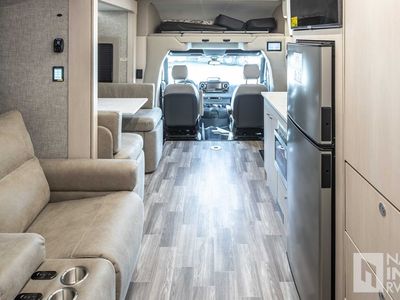 2026 Tiffin Motorhomes Wayfarer - Photo 24