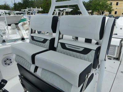 2022 Blackfin 302 CC — photo 12 view