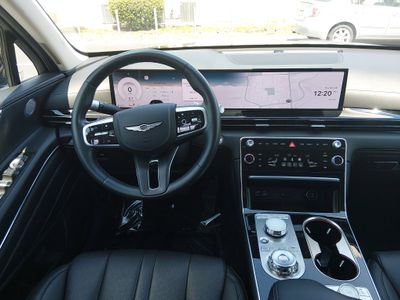 2025 Genesis GV80 - Photo 12
