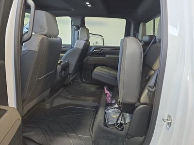 2026 Chevrolet Silverado 2500HD — photo 17 view