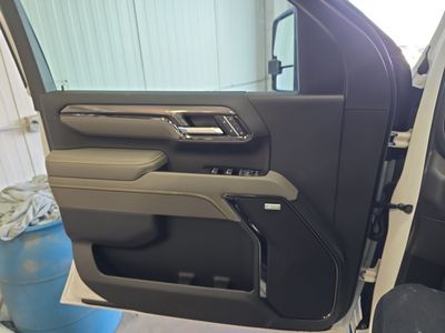 2026 Chevrolet Silverado 2500HD — photo 19 view