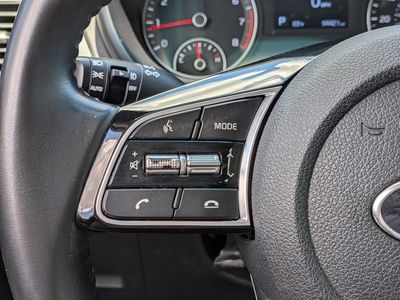 2019 Kia Optima - Photo 22