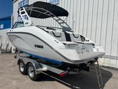 2026 Yamaha 222 SE - Photo 3