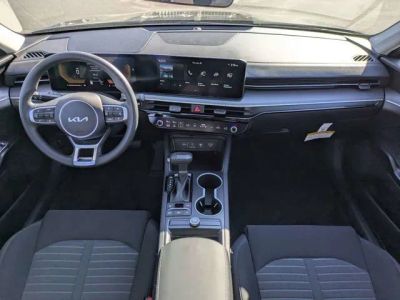 2026 Kia K5 — photo 8 view