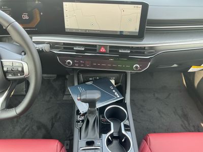 2026 Kia K5 — photo 11 view