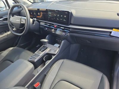 2026 Kia Sportage — photo 12 view