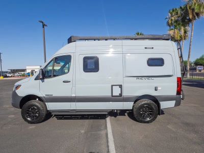 2027 Winnebago REVEL — photo 18 view