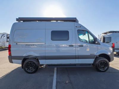 2027 Winnebago REVEL — photo 16 view