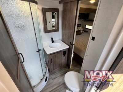 2024 Forest River RV Rockwood Ultra Lite - Photo 38