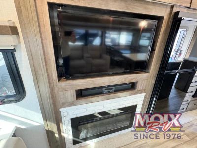 2024 Forest River RV Rockwood Ultra Lite - Photo 28