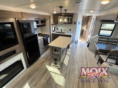 2024 Forest River RV Rockwood Ultra Lite - Photo 25