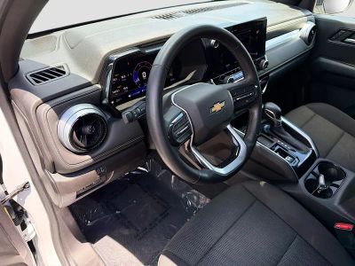 2024 Chevrolet Colorado — photo 25 view