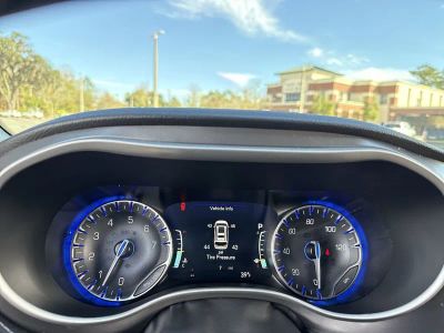 2026 Chrysler Pacifica — photo 18 view