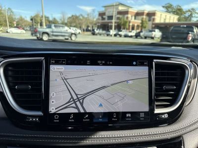 2026 Chrysler Pacifica — photo 22 view