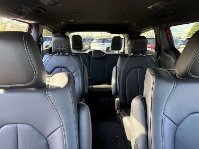 2026 Chrysler Pacifica — photo 29 view