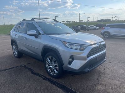 2021 Toyota RAV4 - Photo 3