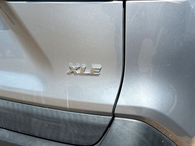2021 Toyota RAV4 - Photo 8