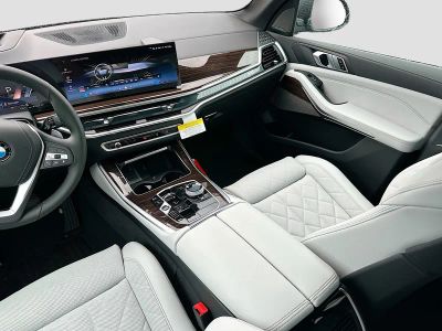 2026 BMW X5 — photo 18 view