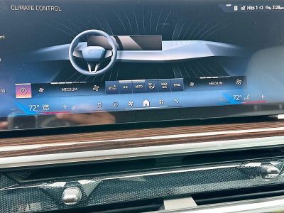 2026 BMW X5 — photo 13 view