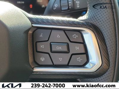 2025 Ford Mustang — photo 25 view