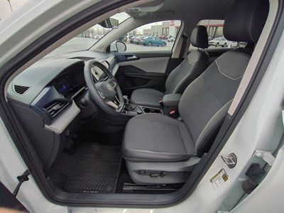 2024 Volkswagen Taos - Photo 8