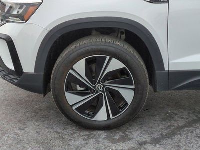 2024 Volkswagen Taos - Photo 7