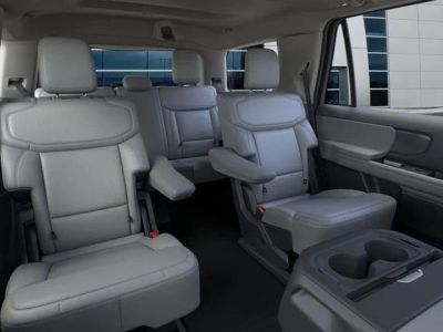 2026 Ford Expedition - Photo 11