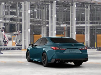2026 Toyota Camry - Photo 9