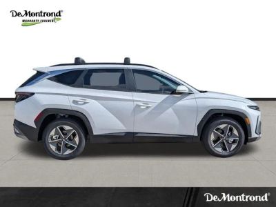 2026 Hyundai TUCSON — interior view