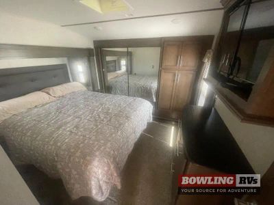 2020 Cougar 315RLS — photo 25 view