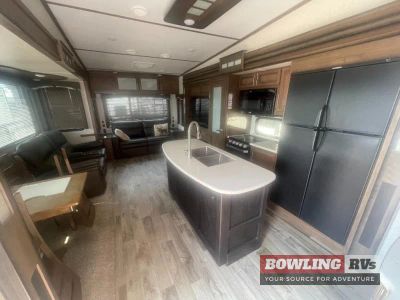 2020 Cougar 315RLS — photo 11 view