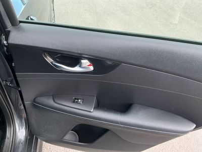 2024 Kia Forte — photo 19 view