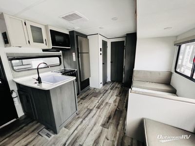 2025 Dutchmen Aspen Trail LE - Photo 9