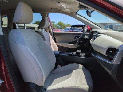 2023 Nissan Rogue - Photo 25