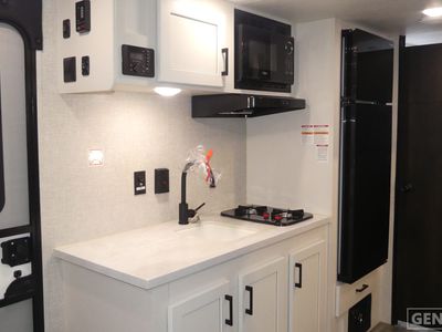 2024 Jayco Jay Flight SLX - Photo 7